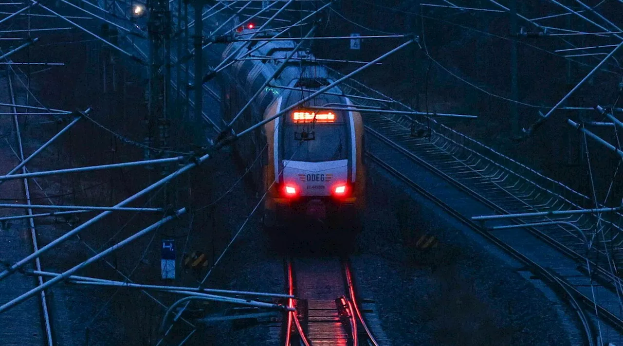 Investito e ucciso da un treno nell'Alessandrino un 17enne in Italia da dicembre