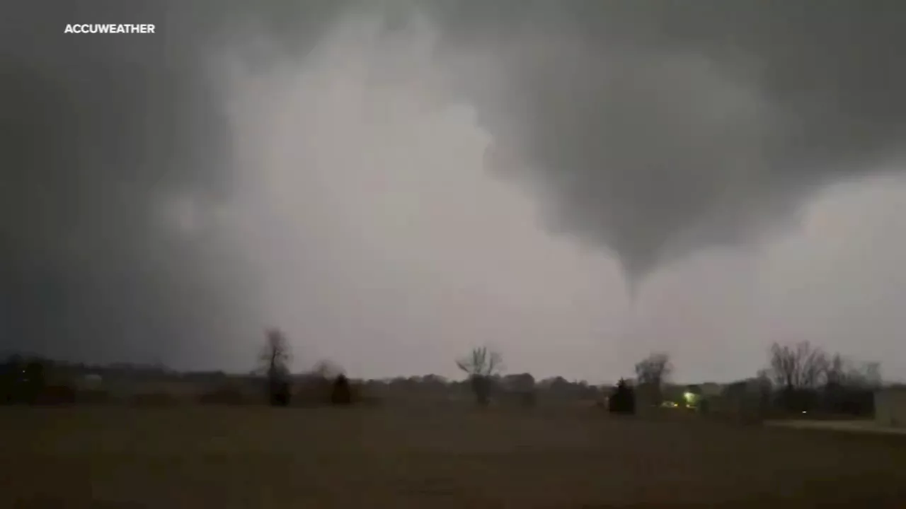 Severe Weather Causes Damage in Chicago Area