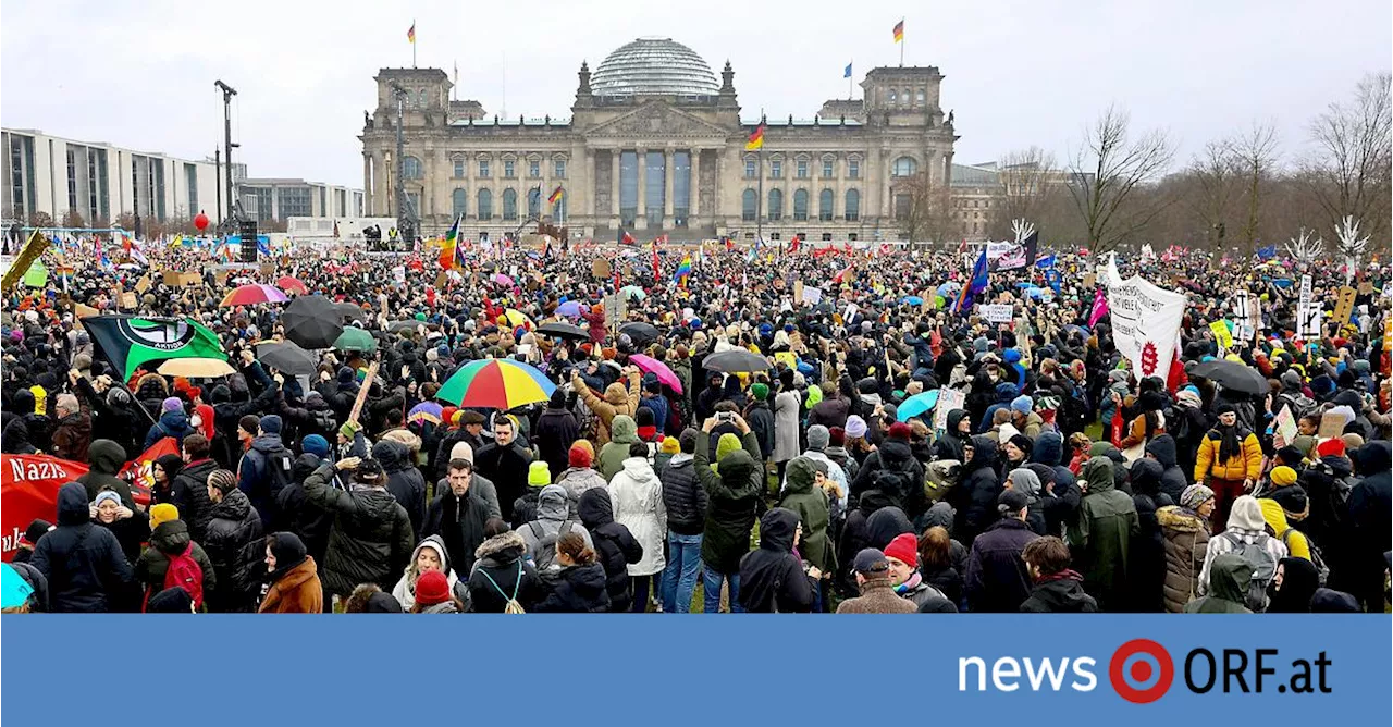 Demos gegen rechts: Über 150.000 allein in Berlin