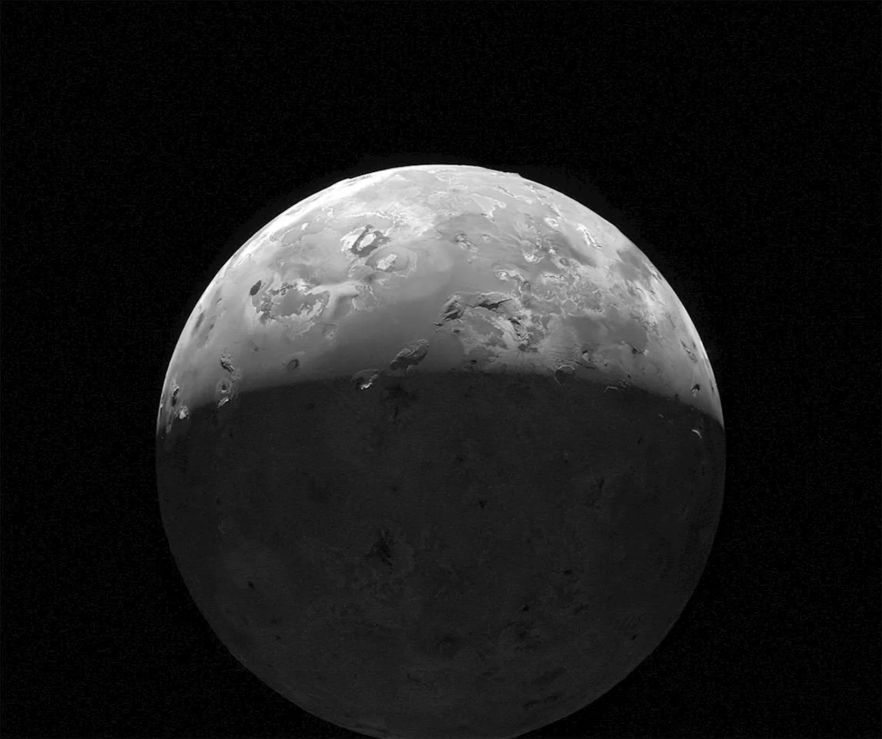 NASA's Juno Probe Makes Another Close Flyby of Io