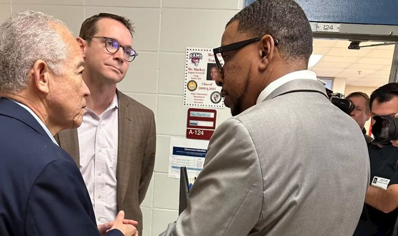 TEA Commissioner Tours 3 HISD Schools and Likes What He Sees in Miles' New System