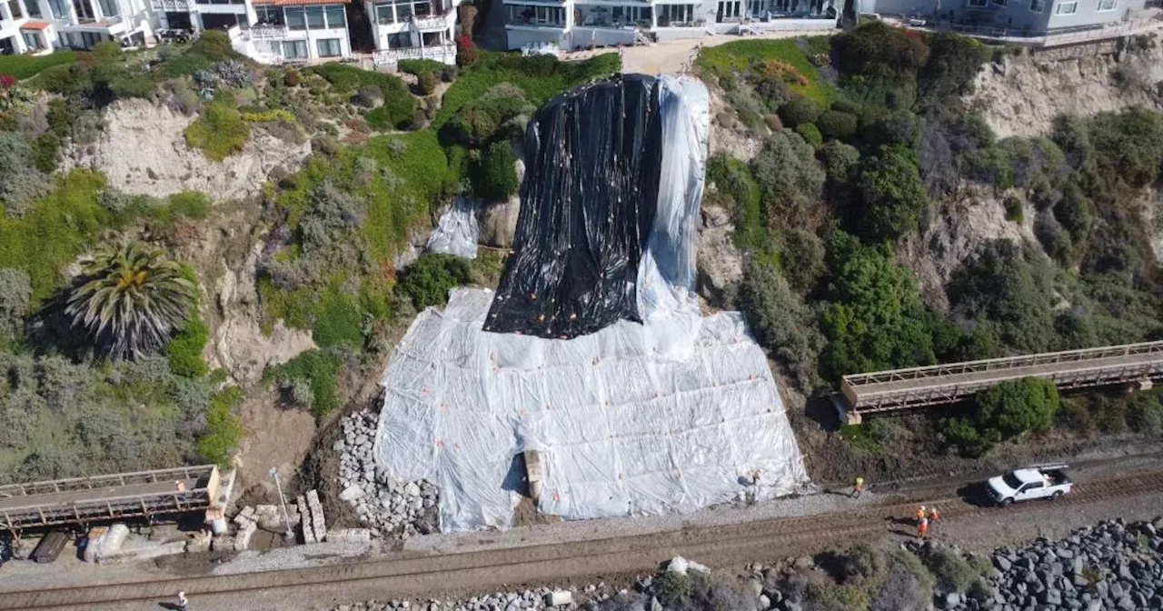 San Diego freight trains stopped again by San Clemente landslide