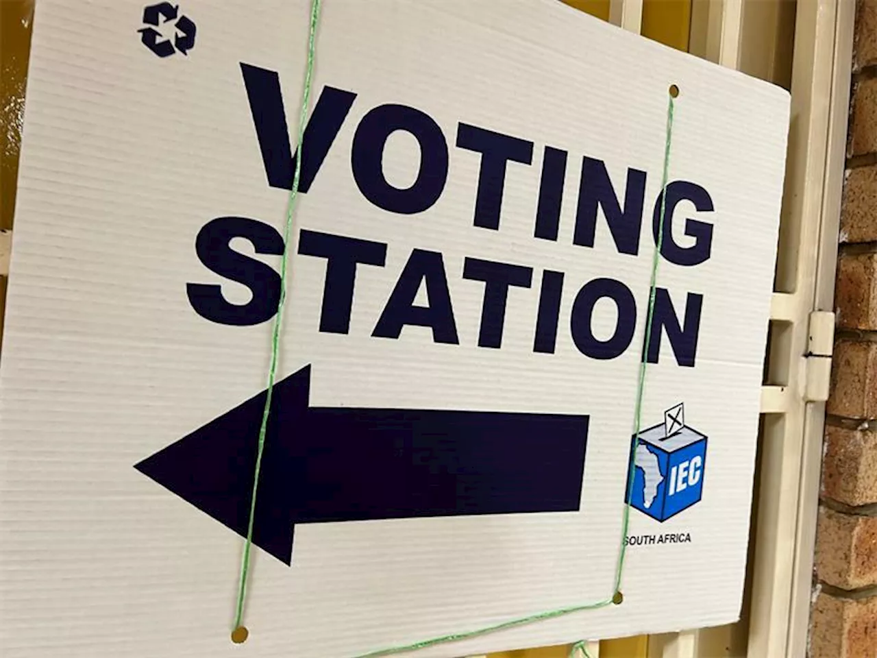 Poor turnout at local voter registration stations