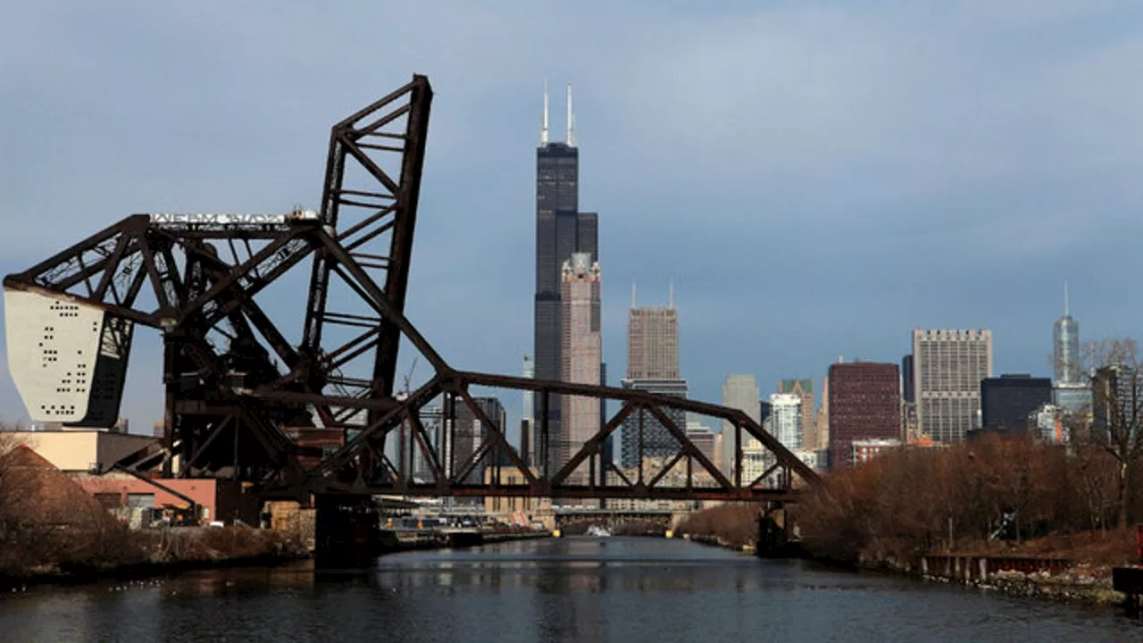 Chicago weather: Warm, windy and possibly stormy