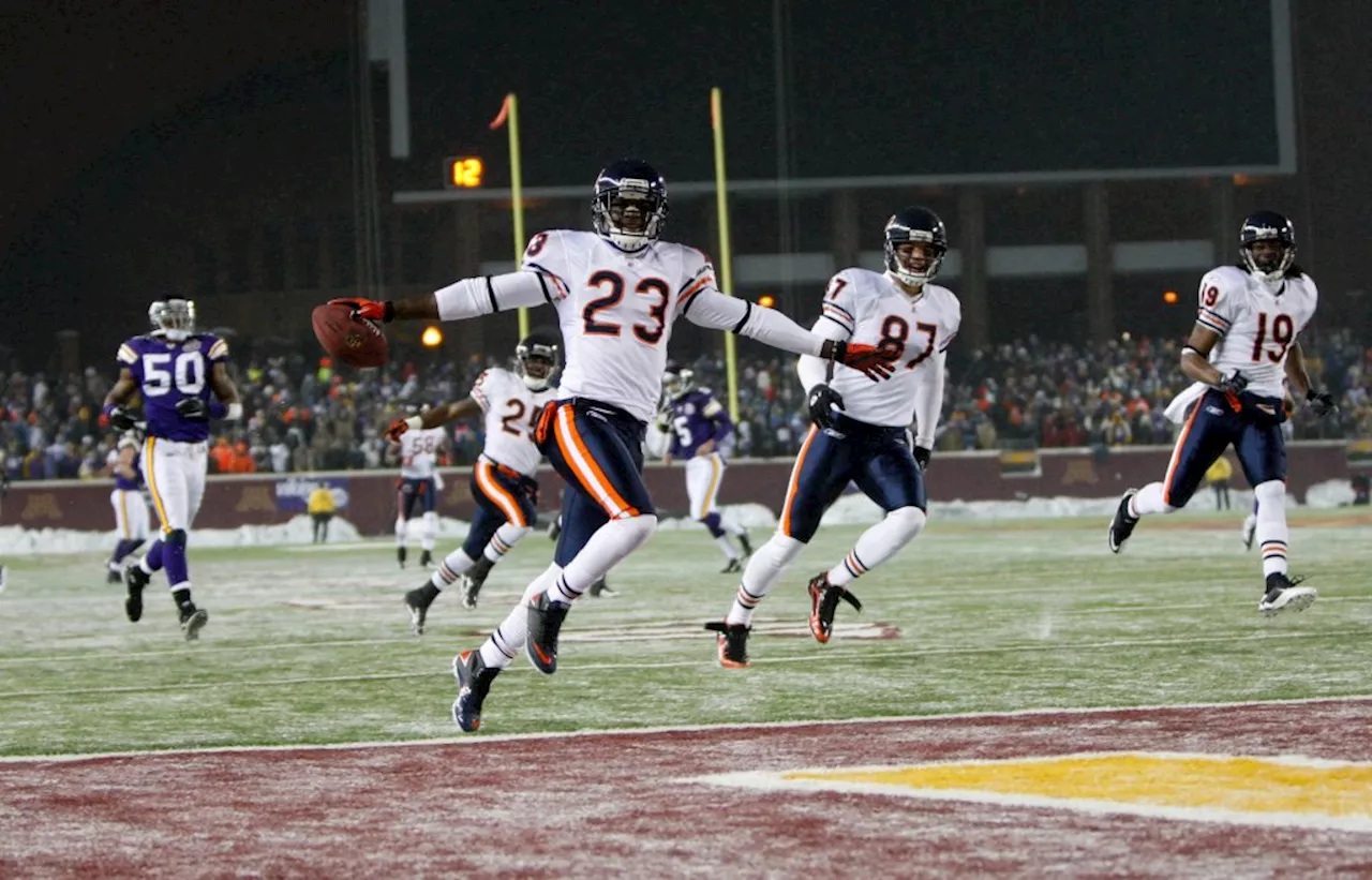 Chicago Bears great Devin Hester is the 1st primary returner elected to Hall of Fame, while DT Steve McMichael also gets nod