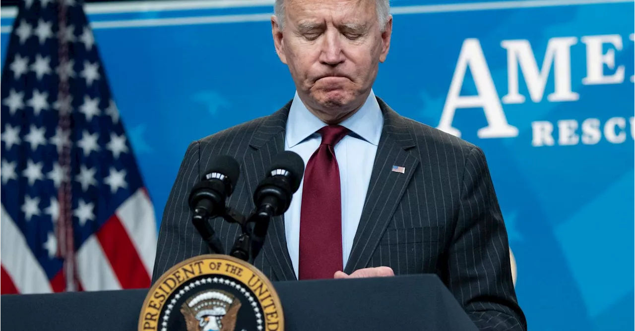 Joe Biden se défend après un rapport dévastateur sur sa mémoire