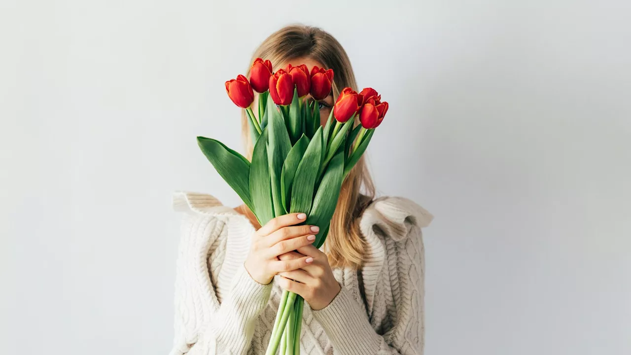 Ces fleurs de saison à offrir pour la Saint-Valentin (et pourquoi ce ne sont pas des roses)