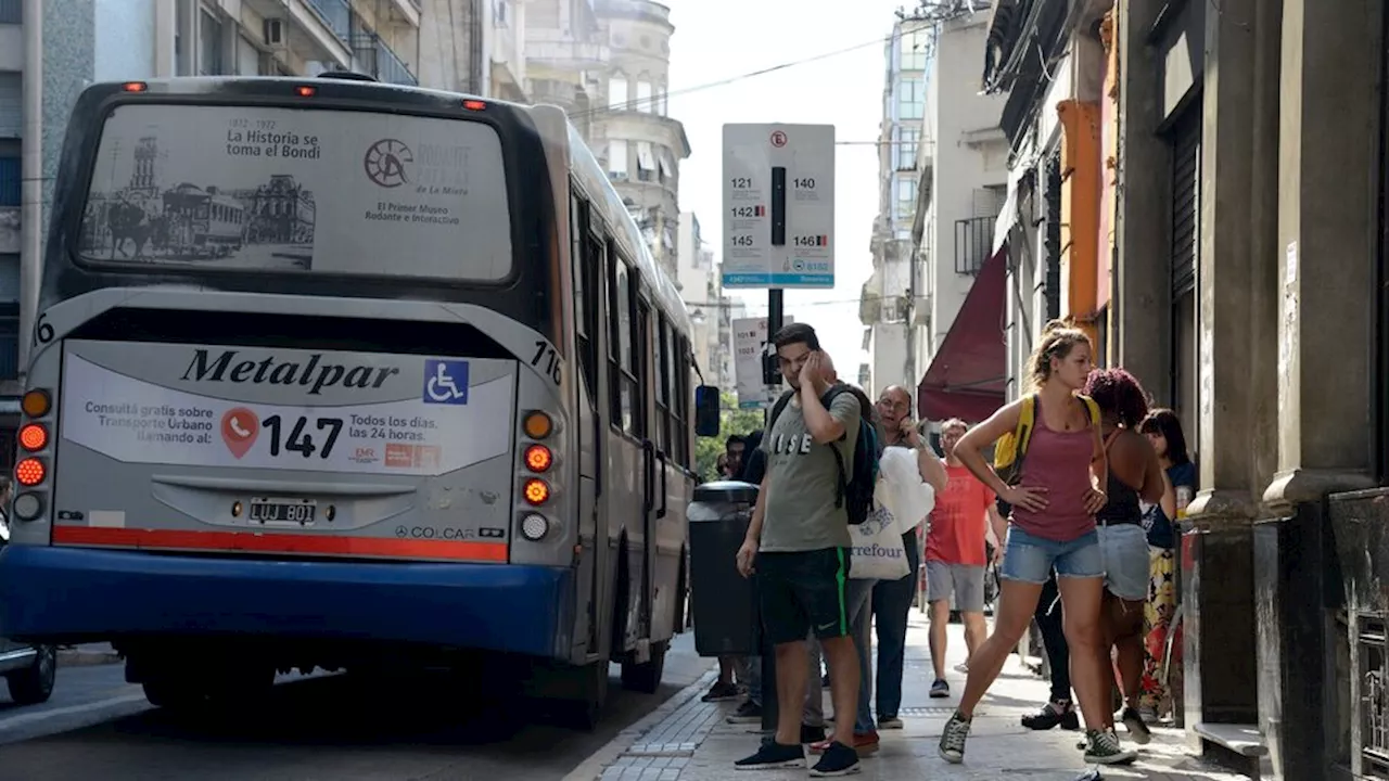 En transporte urbano, 'al enemigo ni subsidio'