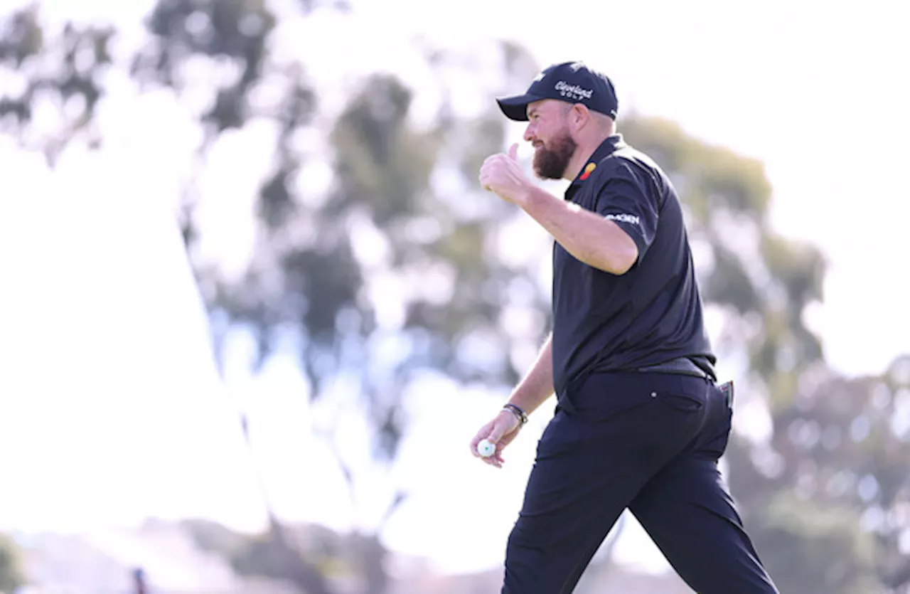 Shane Lowry powers into contention at Phoenix Open and is in tie for third