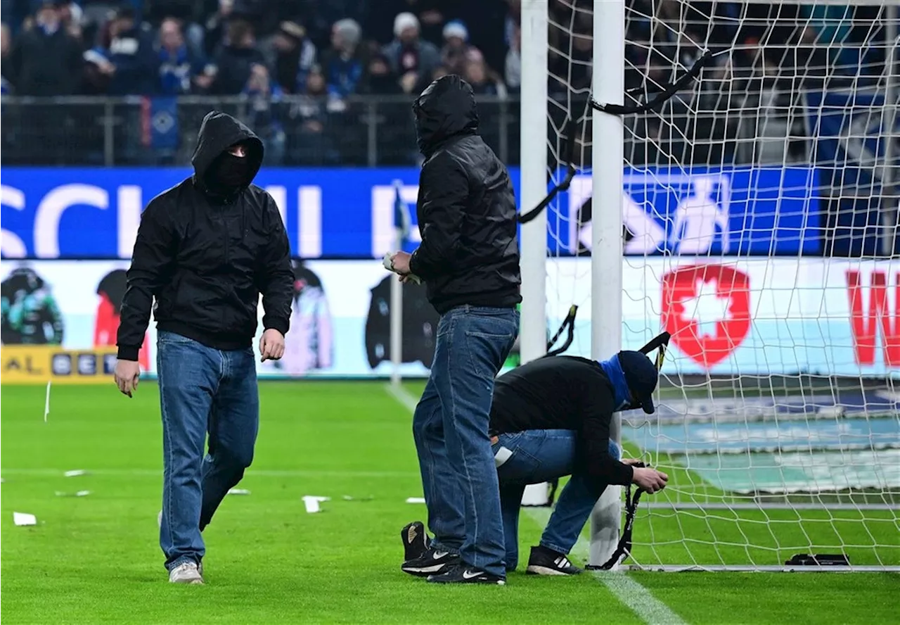 HSV weer op zijn gekst: staking, sloten aan de paal en nederlaag in minuut 98