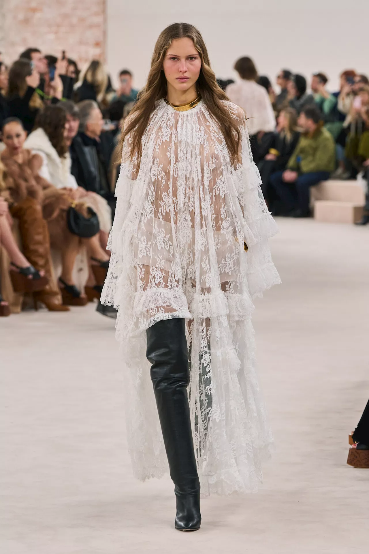 Chemena Kamali’s Debut Collection for Chloé Was One for the Girls