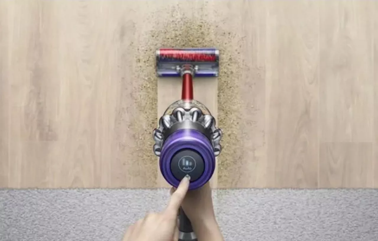 Le très demandé aspirateur Dyson V11 Fluffy voit son prix fracassé par Cdiscount