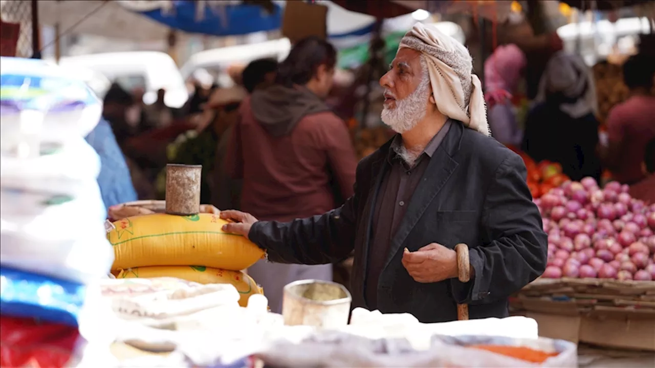 بعد عشر عجاف.. اليمنيون يستقبلون رمضان بجيوب خاوية