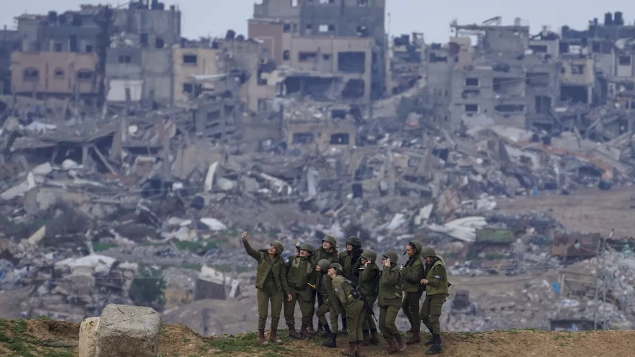 One Extraordinary Photo: Israeli soldiers took a selfie at the Gaza border