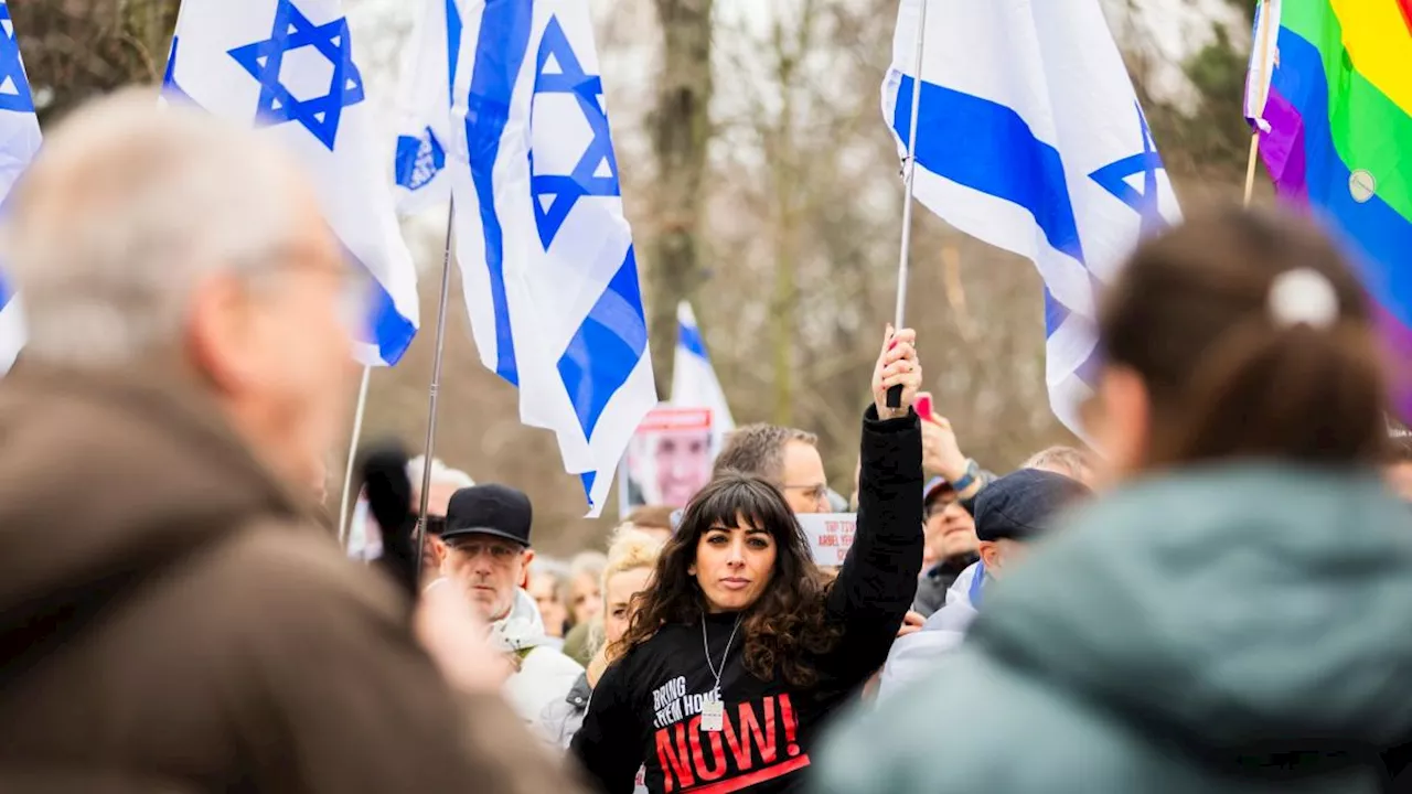 Hunderte demonstrieren in Berlin gegen Antisemitismus