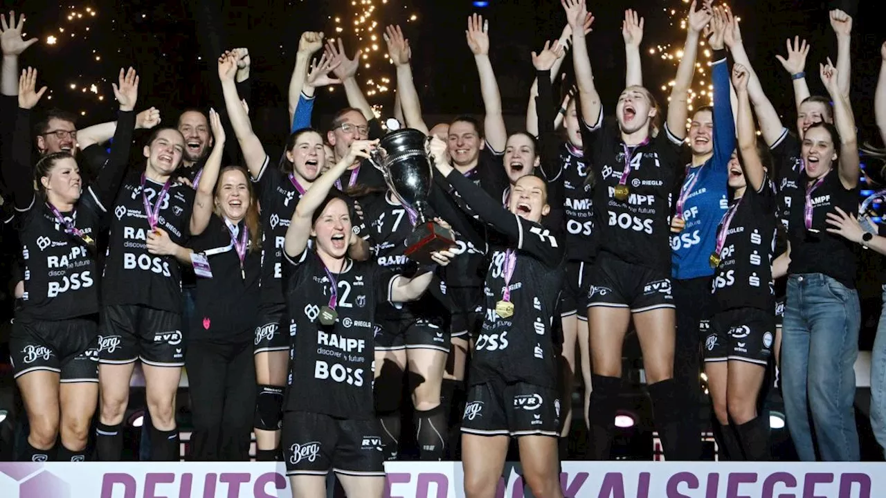 Sieg gegen Bietigheim: Handballerinnen holen Pokal