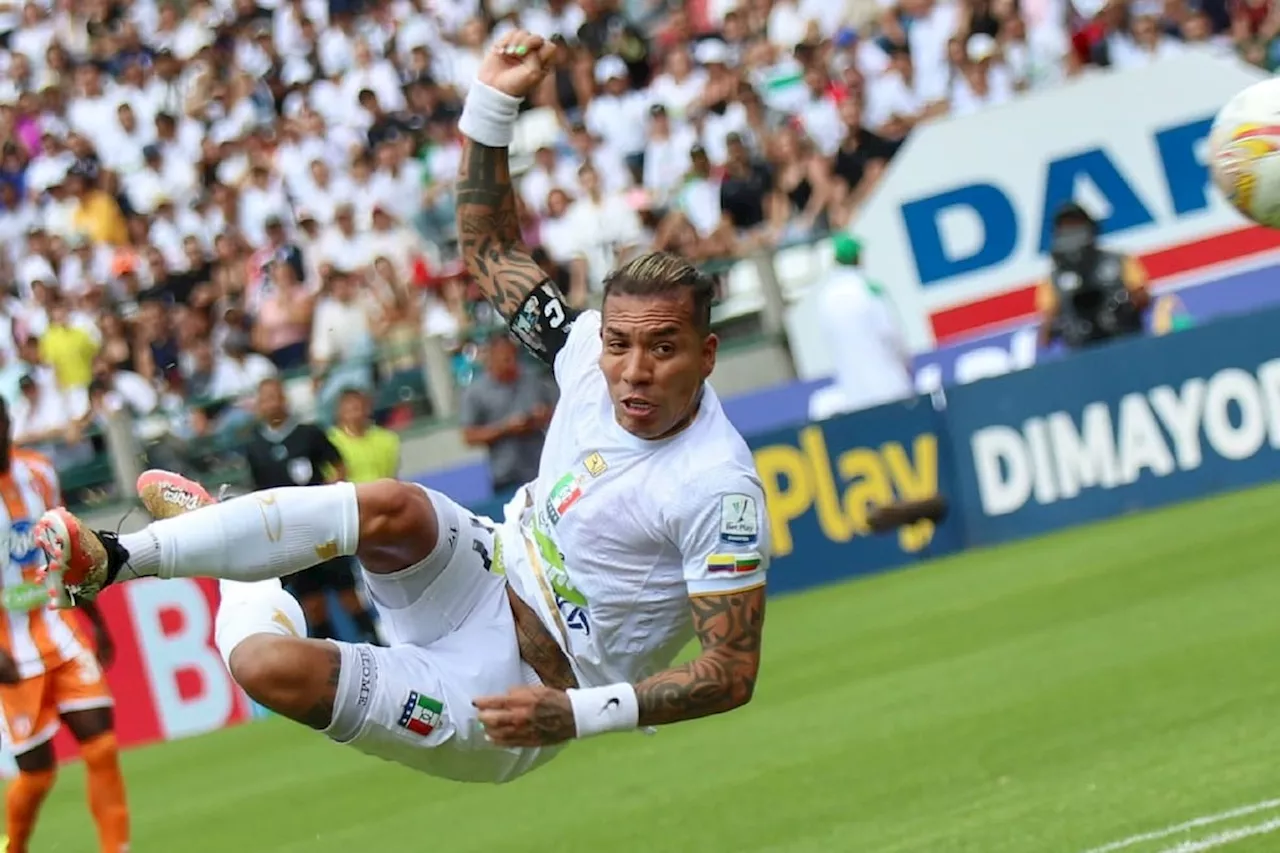 Dayro Moreno iguala el récord de Galván Rey con un golazo que quedará para la historia