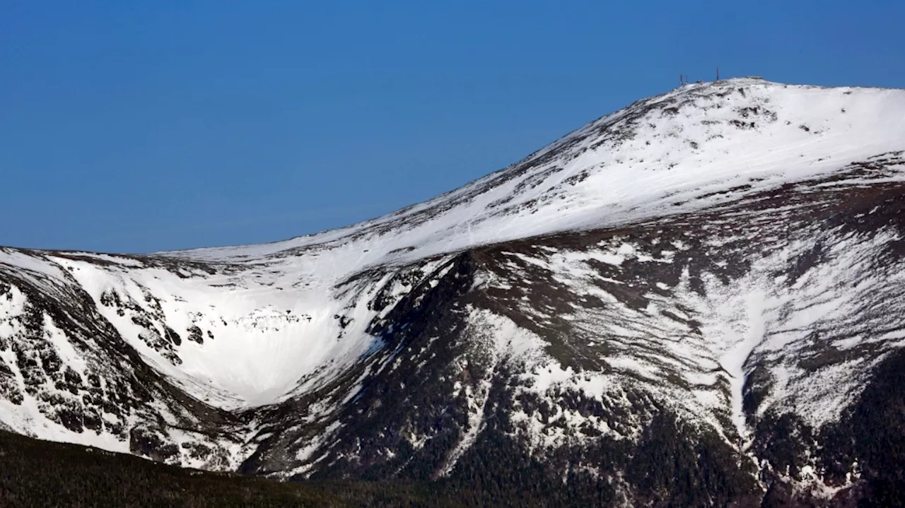 A backcountry skier has died on New Hampshire's Mount Washington; 2 others injured