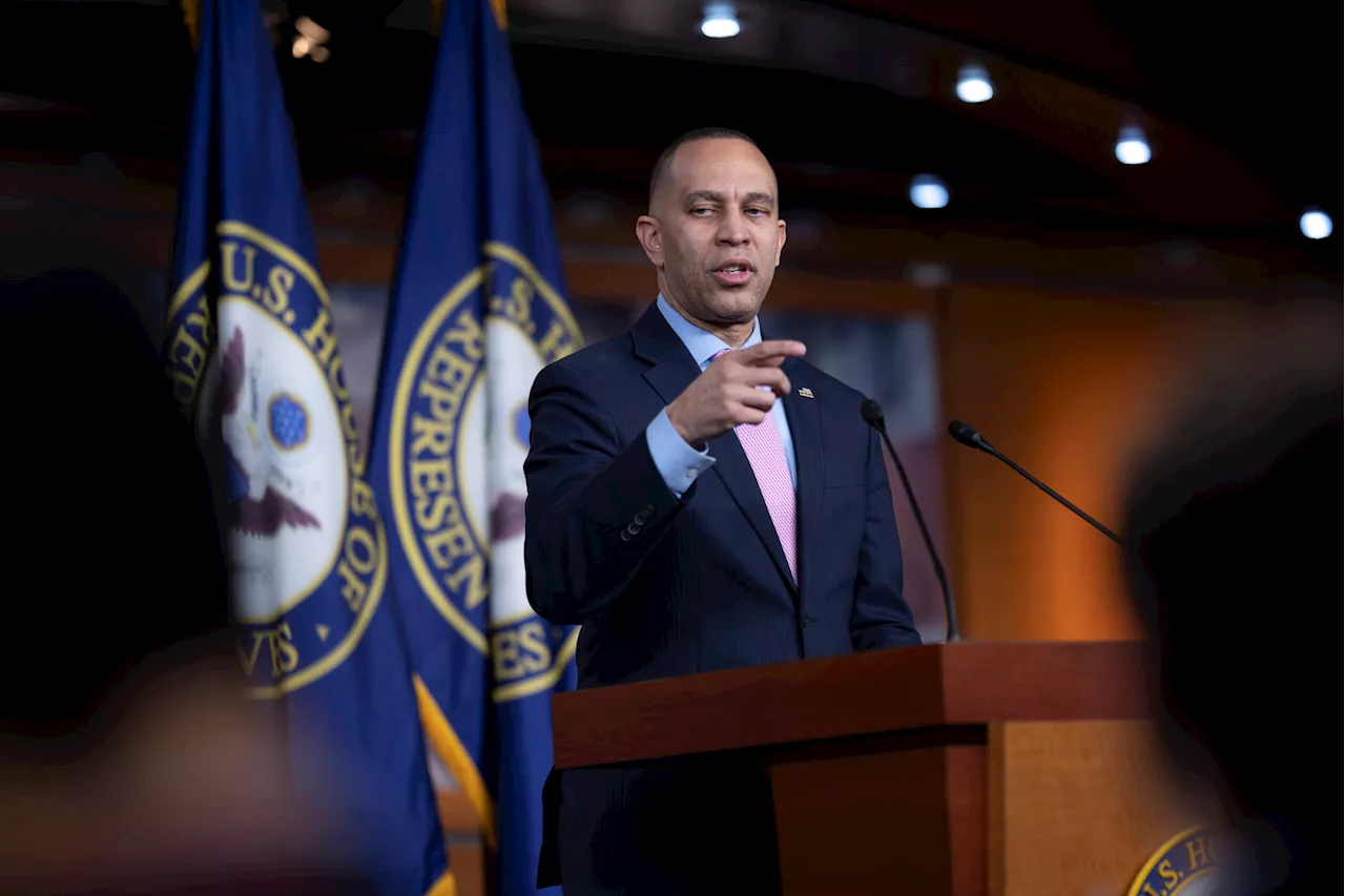 Hakeem Jeffries hints at protecting Speaker Johnson should he buck ‘pro-Putin’ GOP faction stopping foreign aid bill