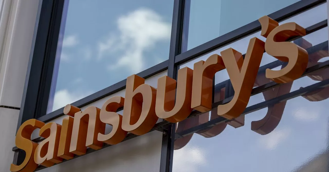 Sainsbury's shoppers praise 'flattering' £9 Tu Clothing dress