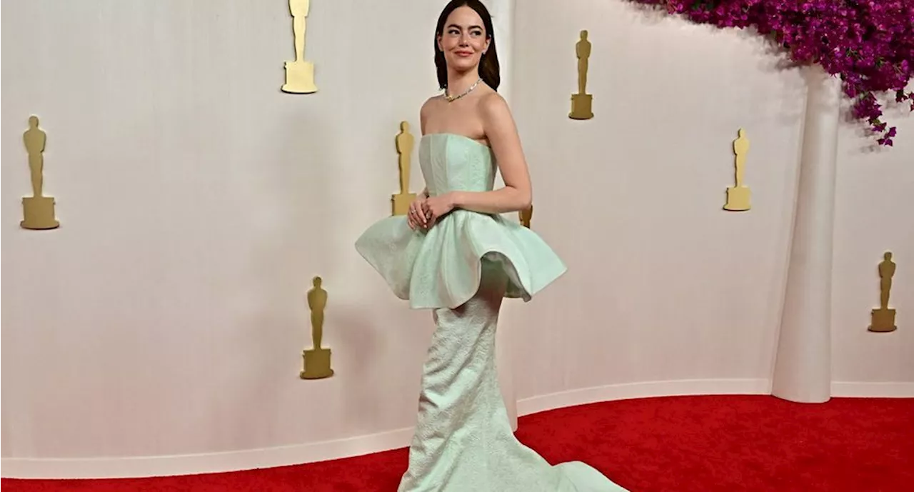 Un embarazo, caídas y mucho glamour, entre lo más destacado de la alfombra roja de los Oscar 2024