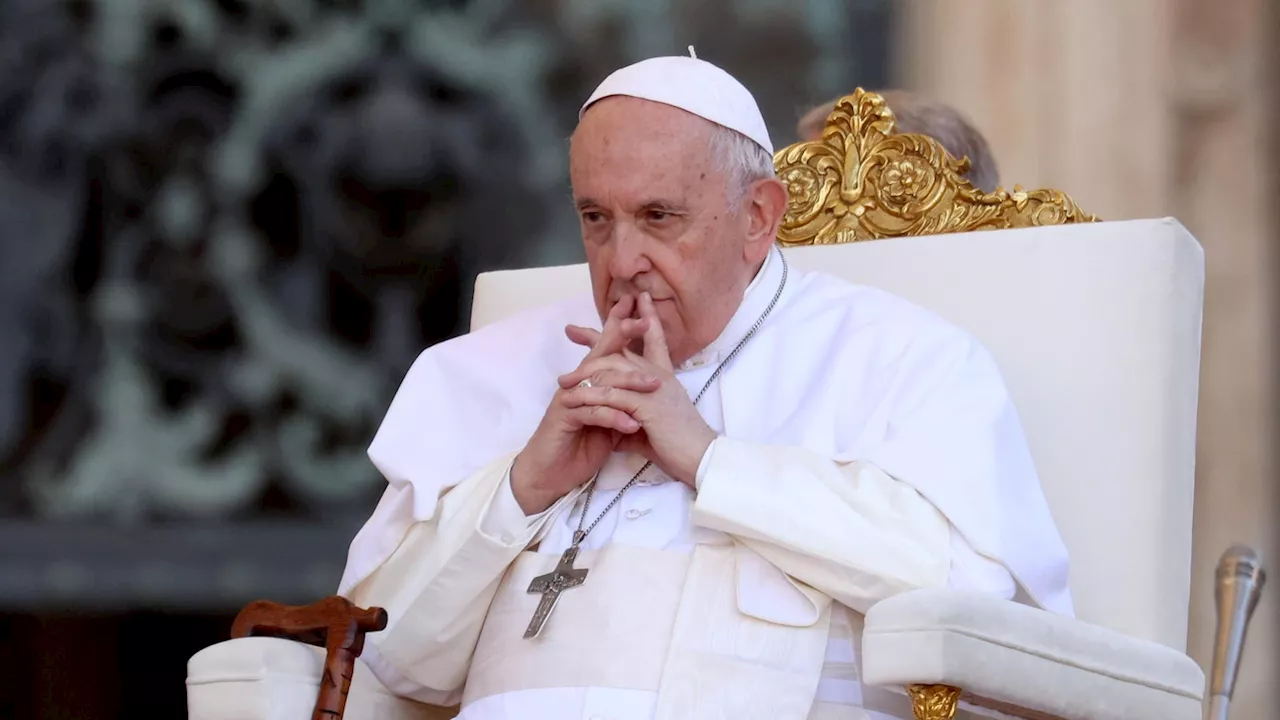 Pope Francis: Ukraine Should Have ‘Courage Of The White Flag,’ Negotiate Peace With Russia