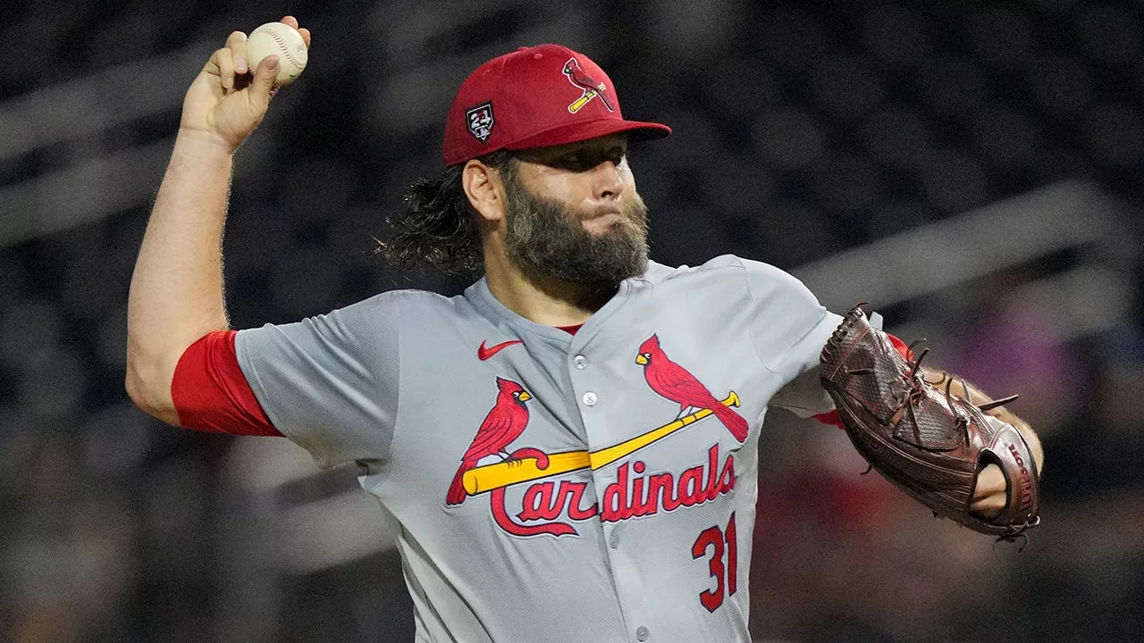 Controversial MLB umpire ejects Cardinals' Lance Lynn from spring training game twice