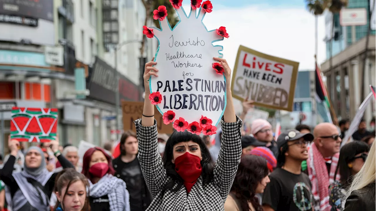 Protests over Israel-Hamas war disrupt traffic outside Oscars in Los Angeles