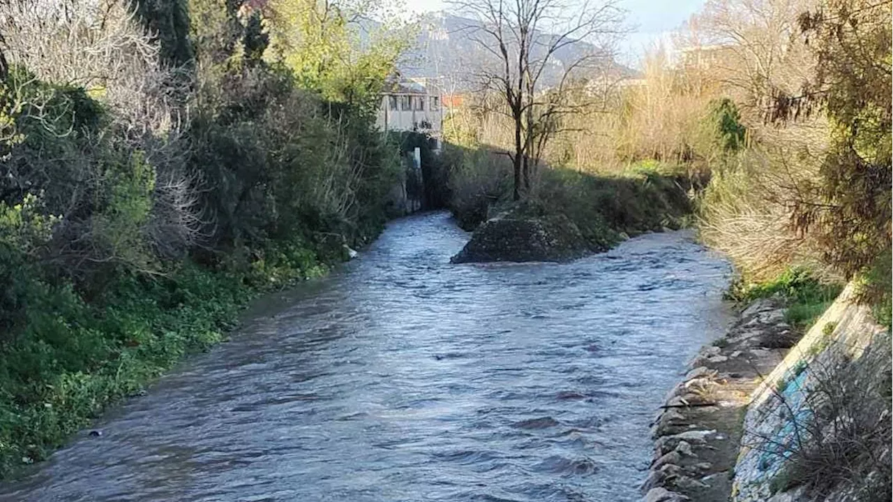 Intempéries : les Bouches-du-Rhône placées en vigilance 'orange' pour crues