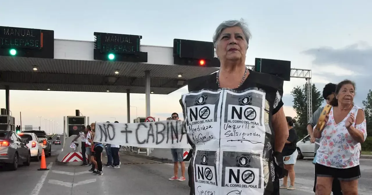 Crisis y tarifazo: derrumbe en el tránsito de la red de peajes de Córdoba