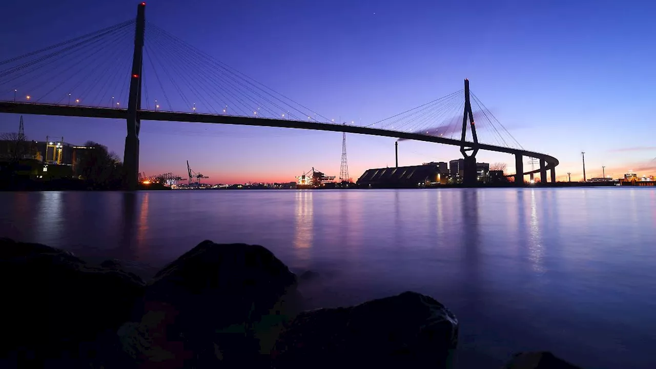 Hamburg & Schleswig-Holstein: Ersatz für Köhlbrandbrücke: Untersuchung liegt vor