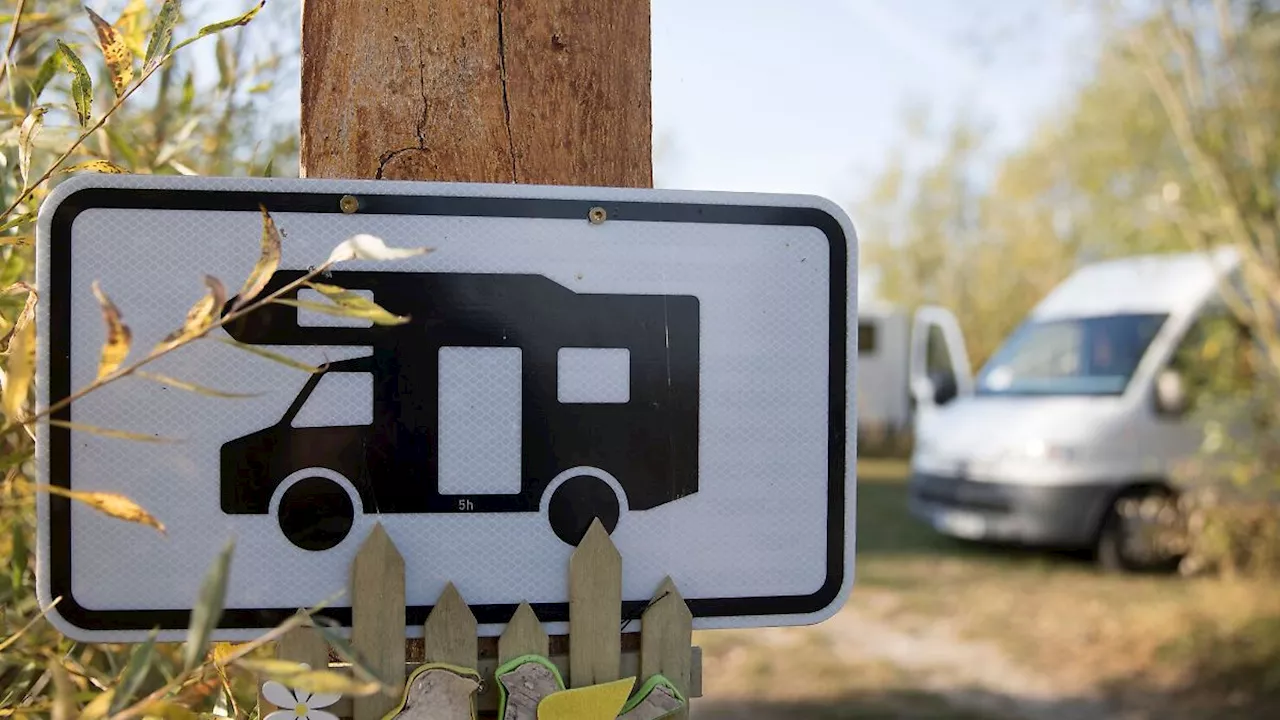 Im Wohnmobil übernachten: Stellplatzsuche mit dem Camper: Wo darf man stehen?