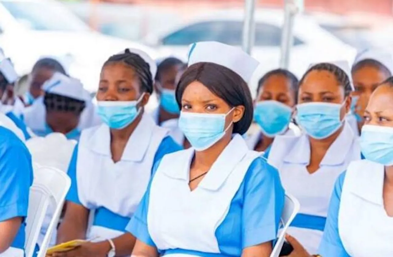 Japa: Nigerian govt bans leave of absence for health workers