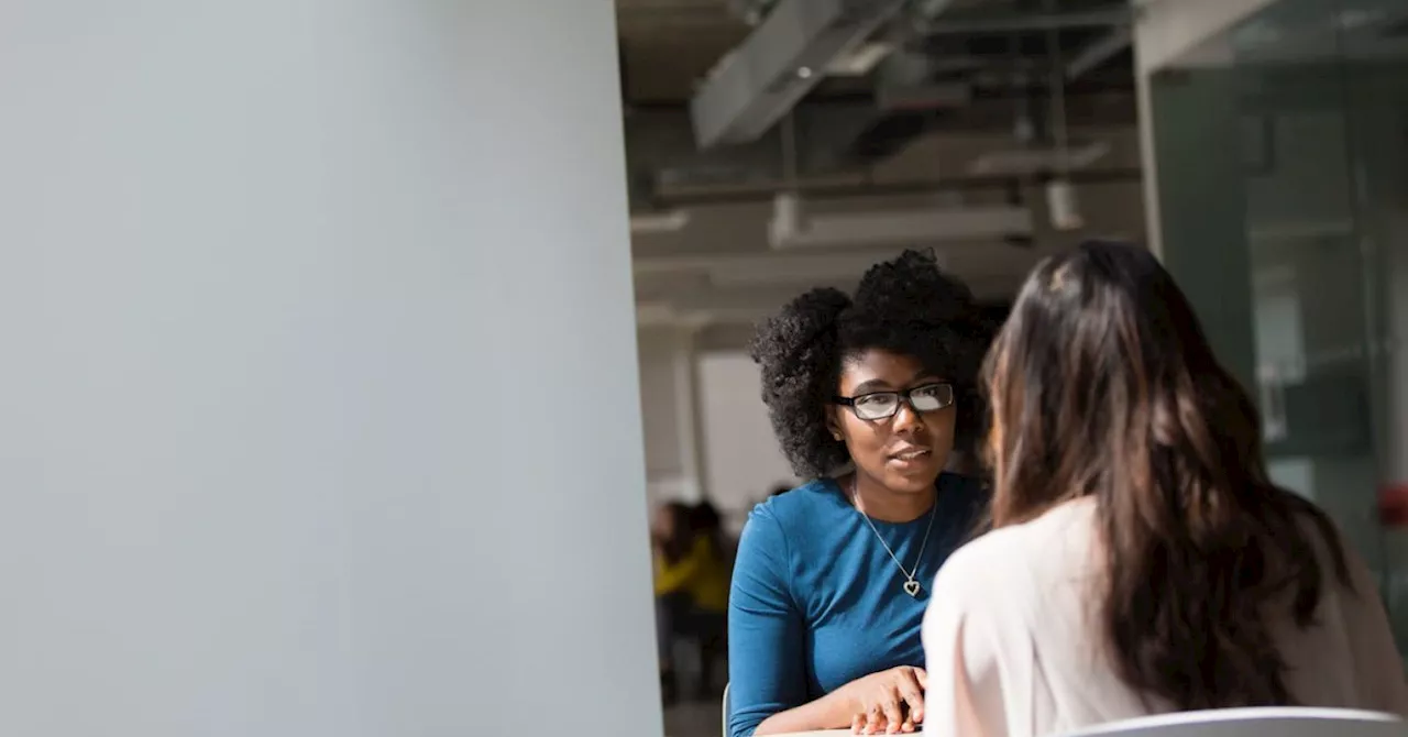 Eye-to-eye contact in conversation is less frequent than you might think.