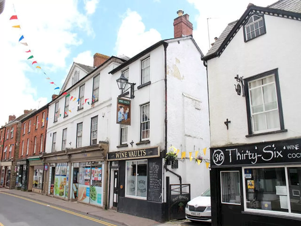 Historic town centre pub described as 'quaint, no frills' put on the market