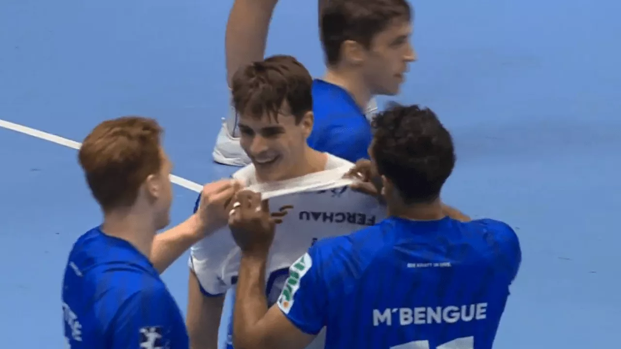 Handball: VfL Gummersbach gewinnt Derby, Julian Köster lacht sich schlapp