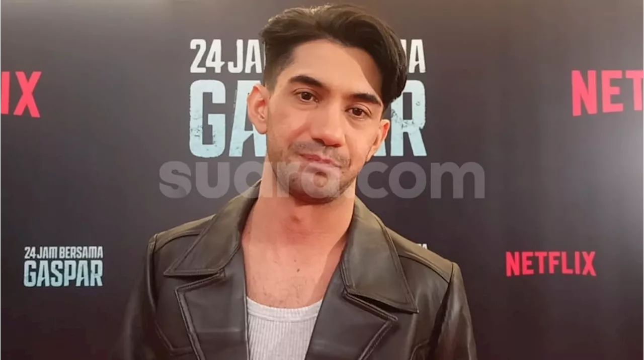 Promosi Film Baru, Penampilan dan Cara Duduk Reza Rahadian Jadi Omongan