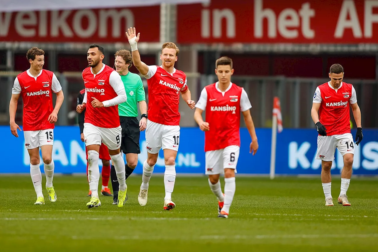 AZ walst over wanhopig Excelsior heen en legt druk bij Ajax