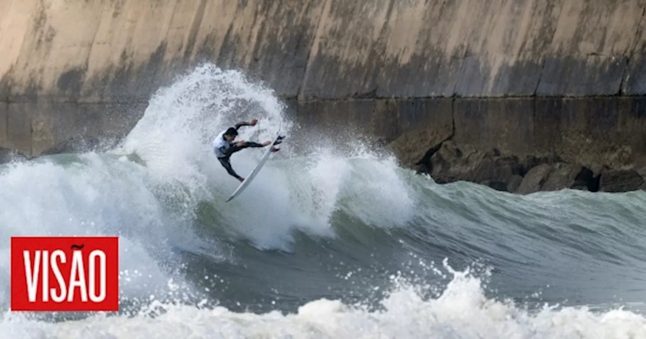 Joaquim Chaves eliminado na prova da elite mundial de surf em Peniche