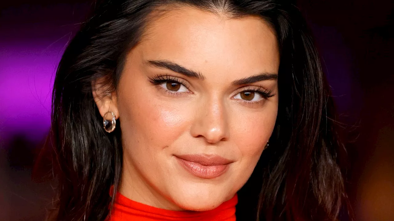 Kendall Jenner Always Does Her Own Mascara