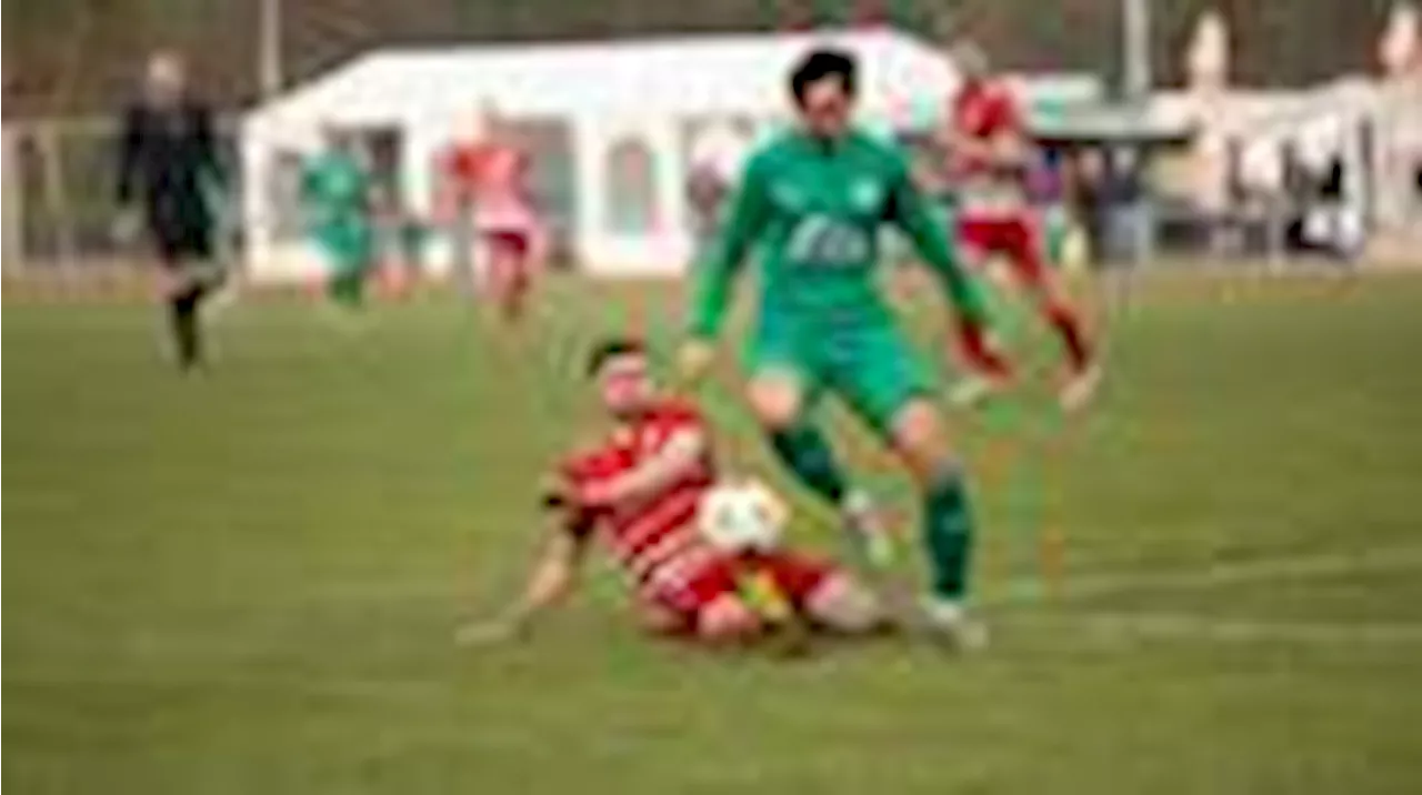 Fußball-Bezirksliga Lüneburg 3: Hambergen sichert sich den Derbysieg