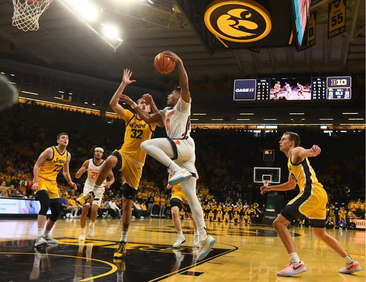 Terrence Shannon Jr. scores 25 as No. 12 Illinois closes the regular season with a 73-61 win at Iowa