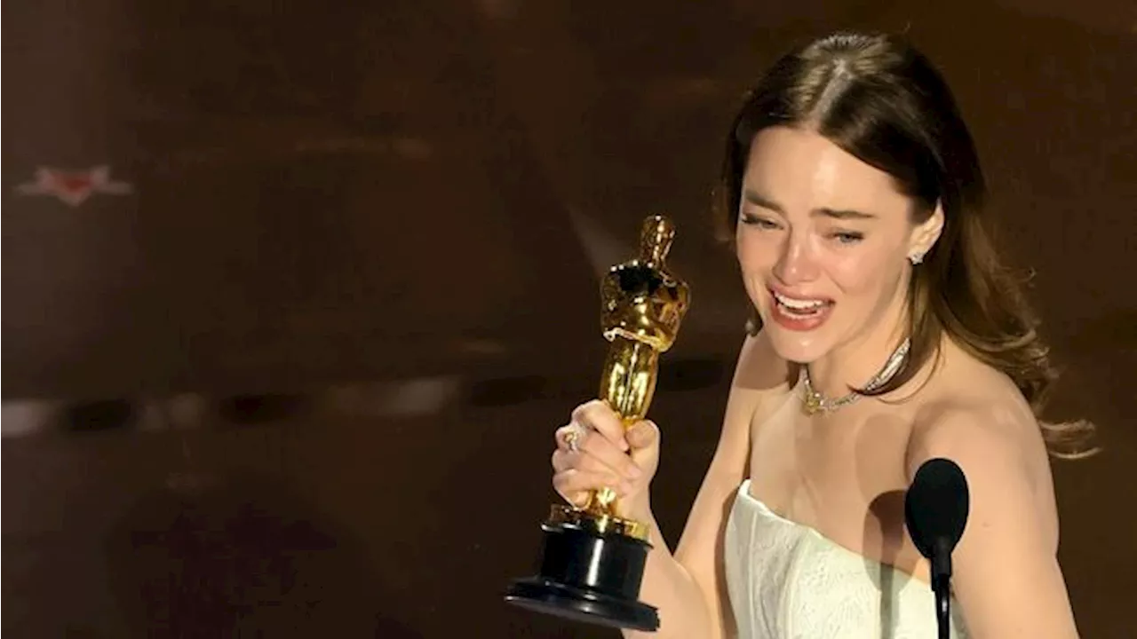 Tangis Emma Stone Kembali Menang Best Actress di Piala Oscar 2024