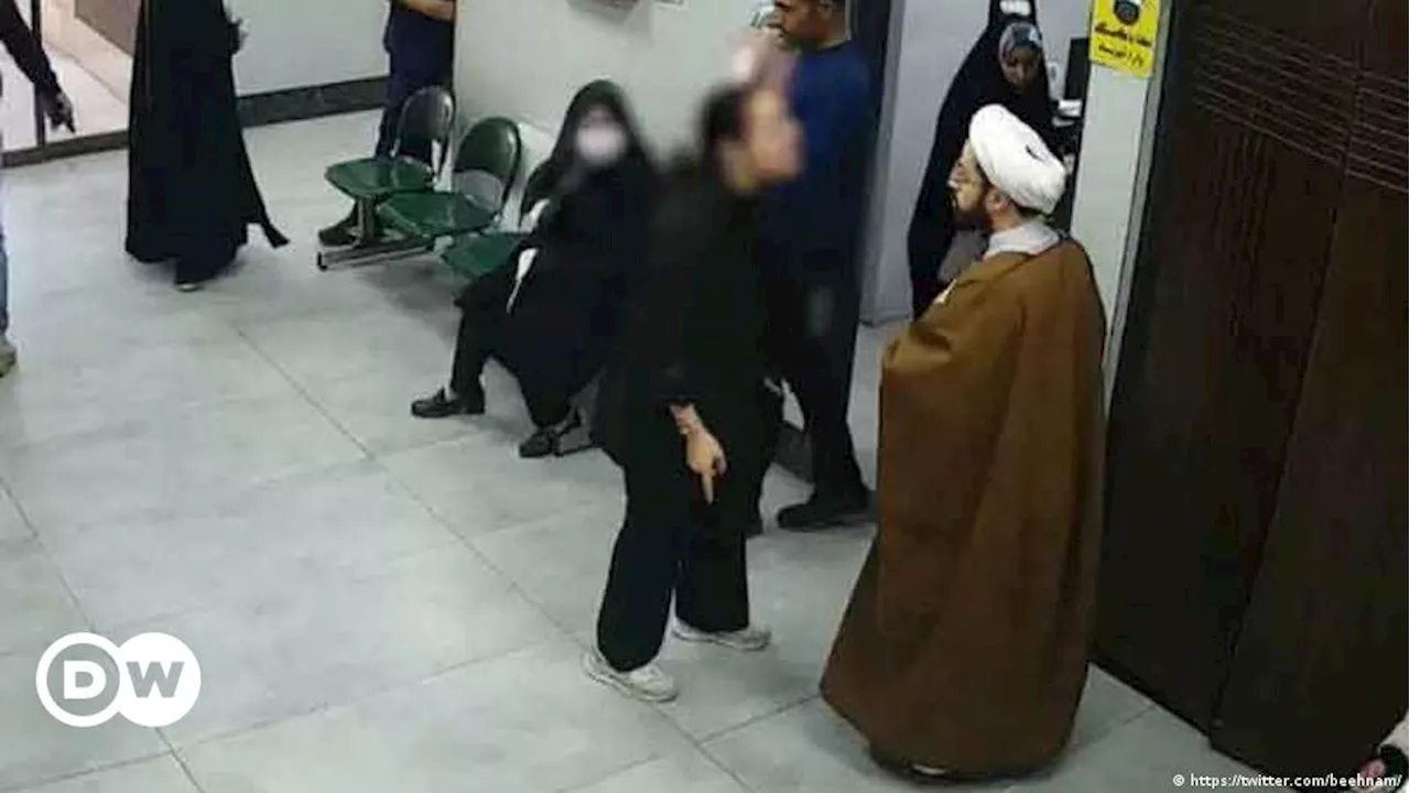 حمایت عمومی از 'مادر قمی'؛ دفاع حکومتی‌ها از طلبه فیلمبردار