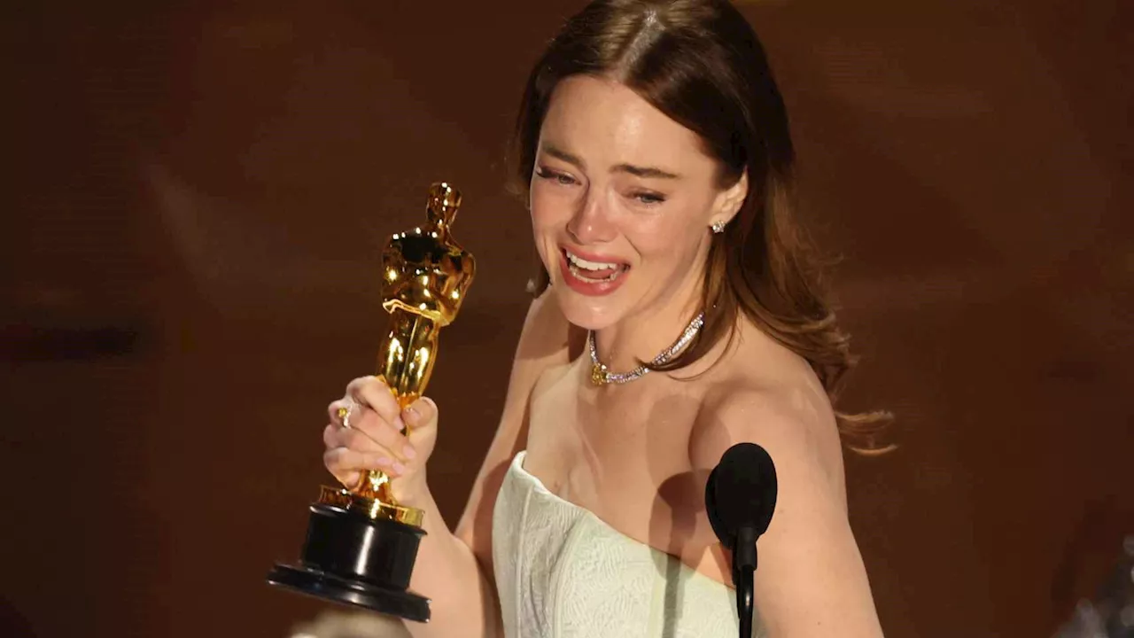 Emma Stone gana el Oscar a mejor actriz por su papel en 'Pobres criaturas': 'Estoy abrumada'