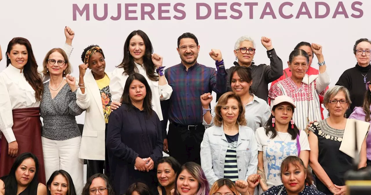 Gobierno de CDMX reconoce a activistas por los derechos de las mujeres