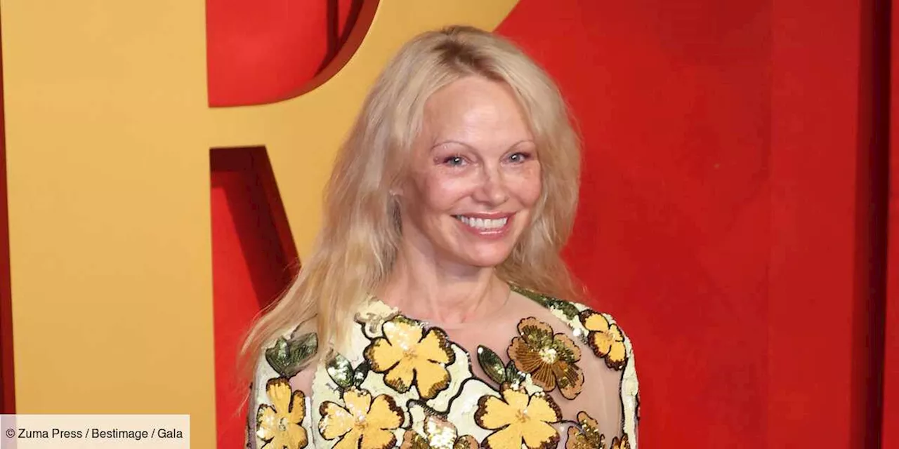 Même aux Oscars, Pamela Anderson foule le tapis rouge sans maquillage et fait sensation