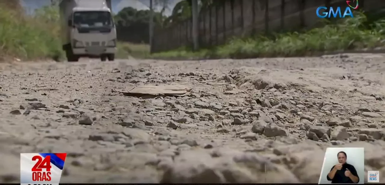 Residents Complain of Damaged Road in Dasmariñas City