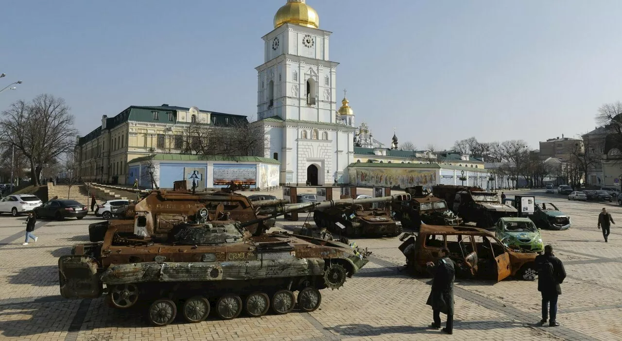 Polonia: personale militare Nato già in Ucraina. Mosca: lo sappiamo, impossibile nasconderlo. Stoltenberg: «Re