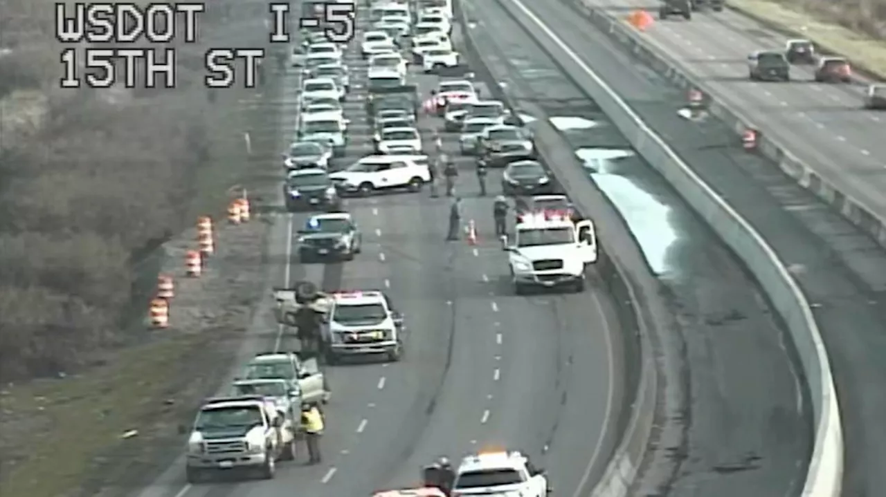 Southbound I-5 reopens in Everett after multi-vehicle crash, 7-mile backup reported